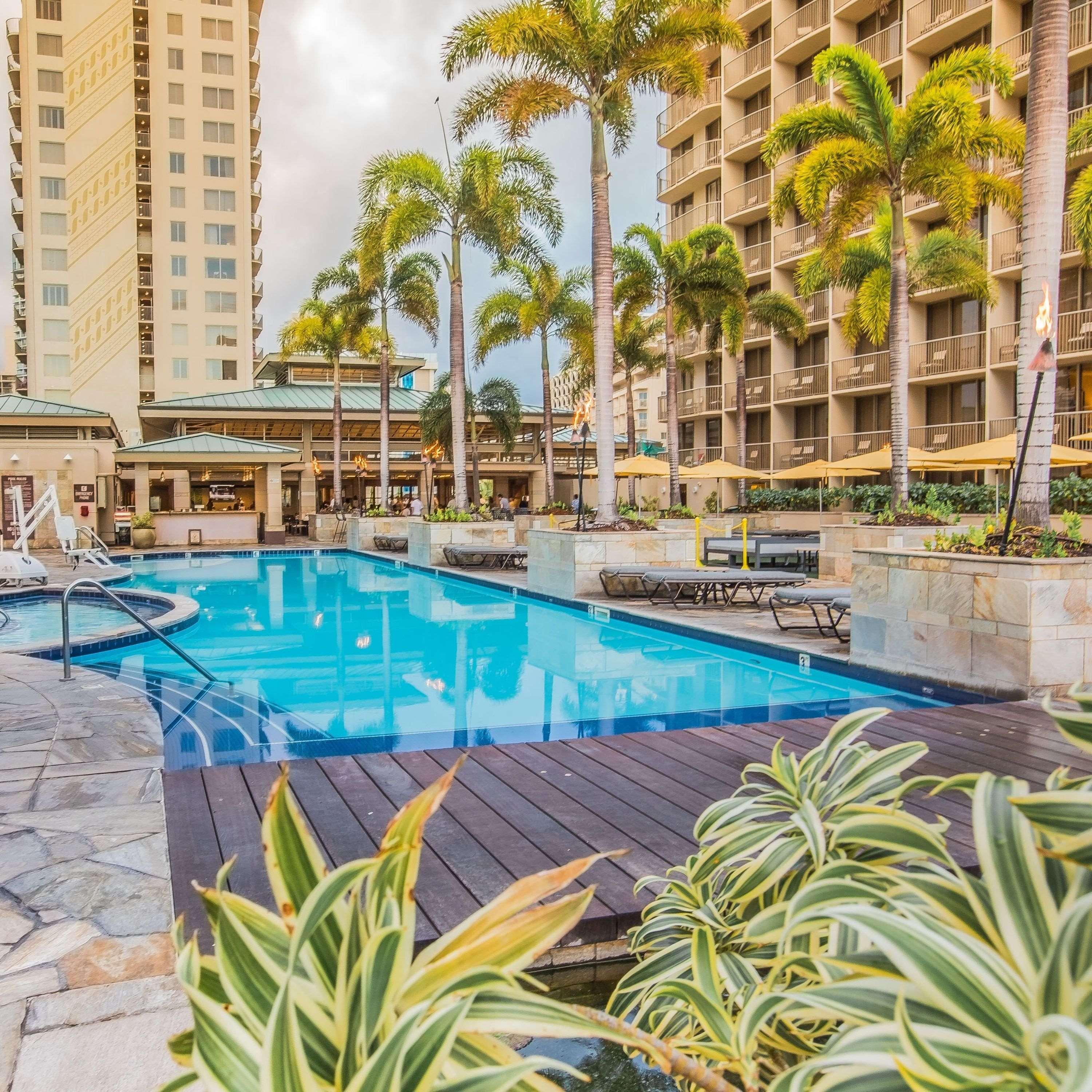 Embassy Suites By Hilton Waikiki Beach Walk Honolulu Zewnętrze zdjęcie
