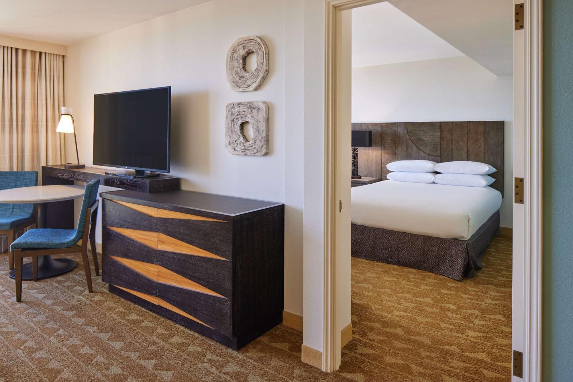 Embassy Suites By Hilton Waikiki Beach Walk Honolulu Zewnętrze zdjęcie